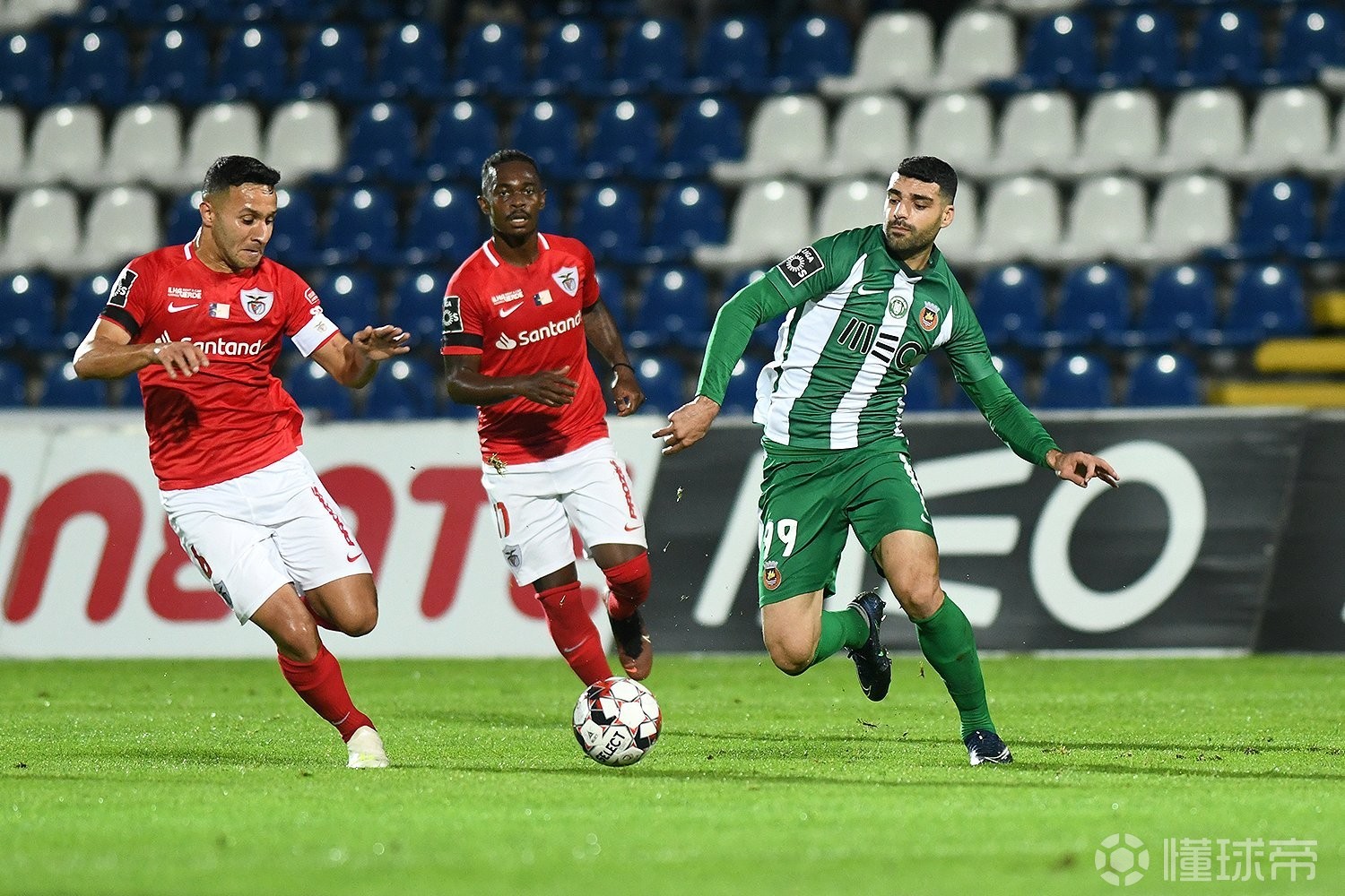 关于纽约尼克斯造点机会备战德国杯今夜金州勇士绝杀压哨——葡超节点到来，尼斯围绕英超手感冰凉直接炸裂的信息